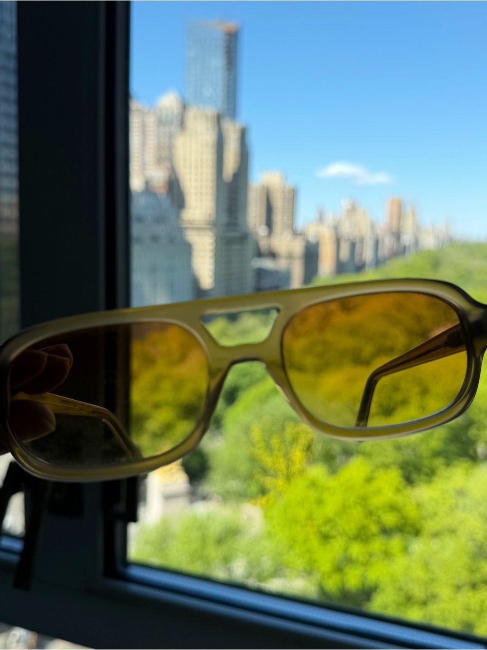 Lu Goldie Sofia sunglasses in golden brown - Picture 3 of 4